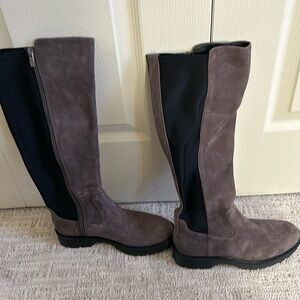 Calvin Klein woman boots size 5.5 grey and black new